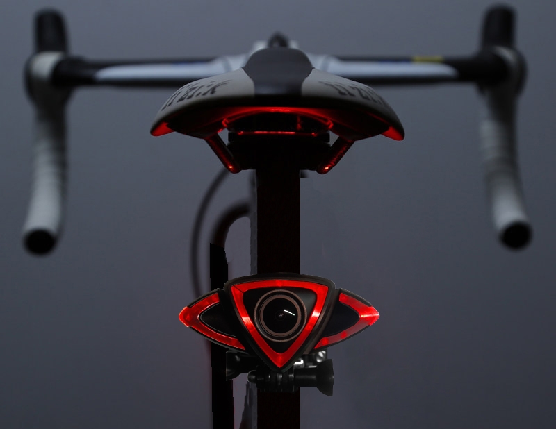 kolesarska zadnja kamera wifi + LED opozorilne luči