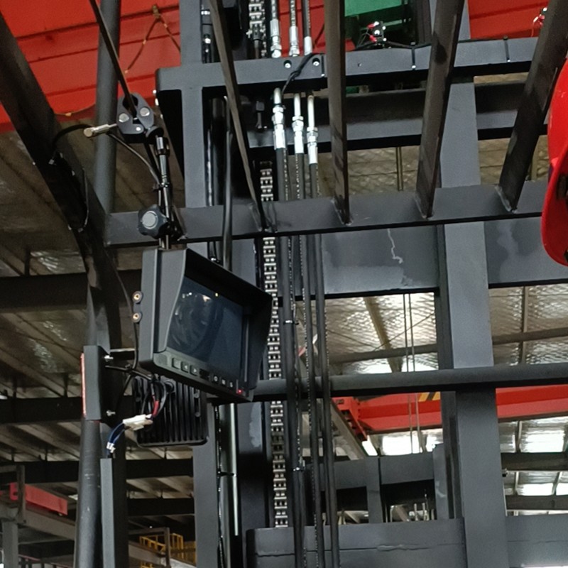 monitor z lasersko kamero visoko dvigalo