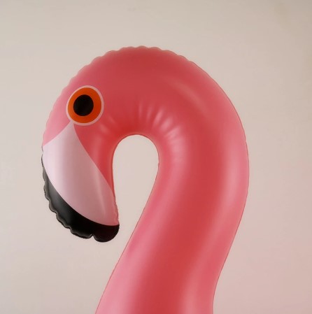 Bazen napihljiv za skodelice v obliki flaminga