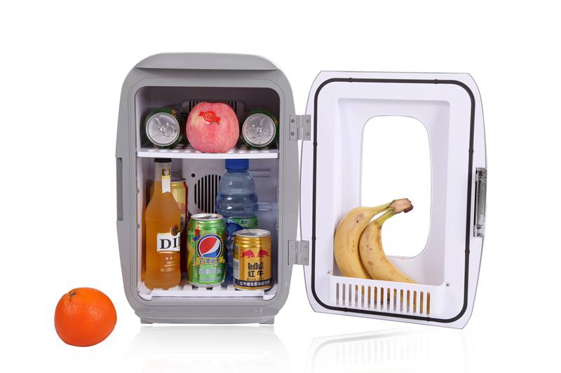 majhen hladilnik mini pločevinke za hlajenje pijač