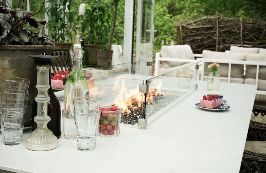 kamin in miza za vrt