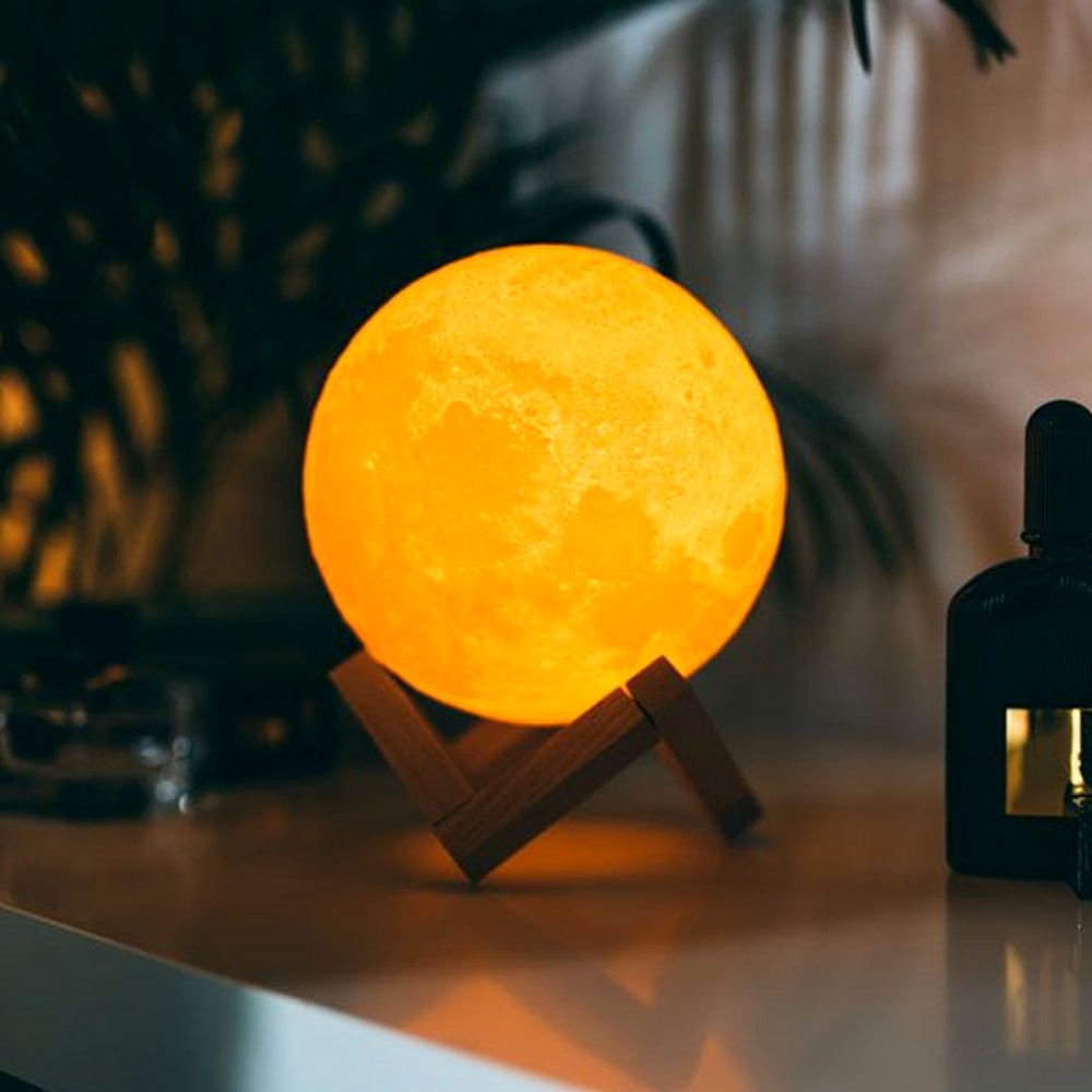 3D luna - svetilka na dotik v spalnico